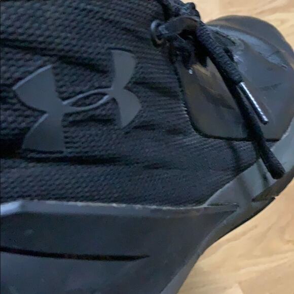 UNDER ARMOUR MENS‎ BLACK SNEAKERS SIZE 9 1/2 - Picture 6 of 7